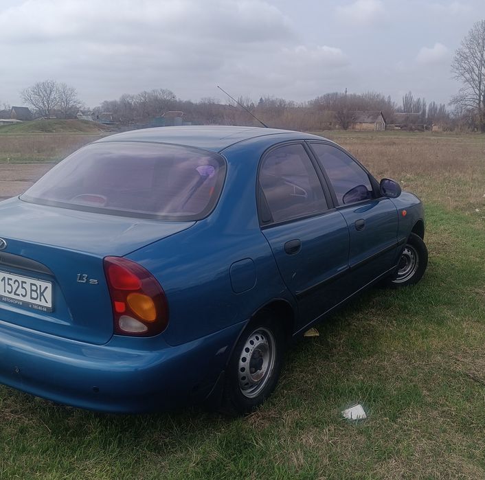 Автомобіль ЗАЗ Сенс