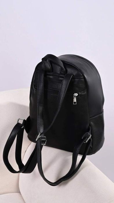 Рюкзак із екошкіри