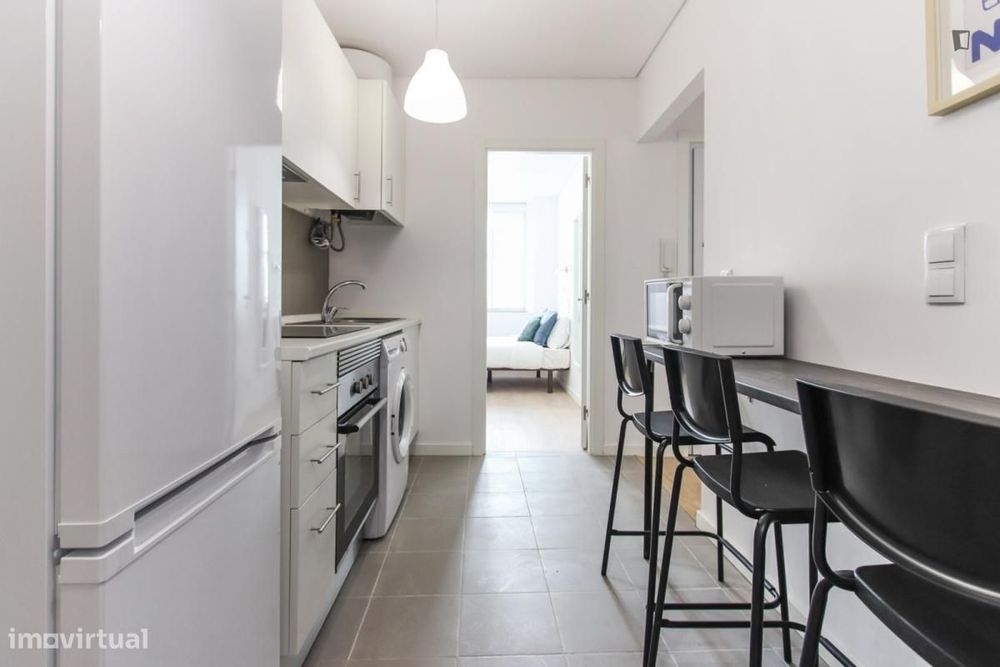 Quarto - localizado em Alameda Lisbon