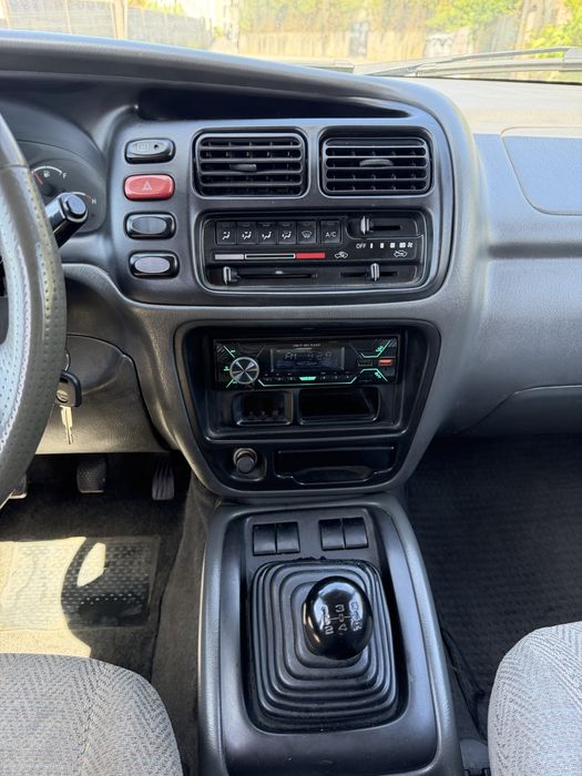 Suzuki Grand Vitara 4X4 / Ar condicionado