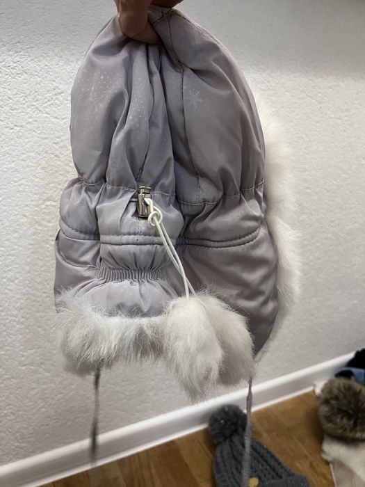 Шапочки на дівчинку