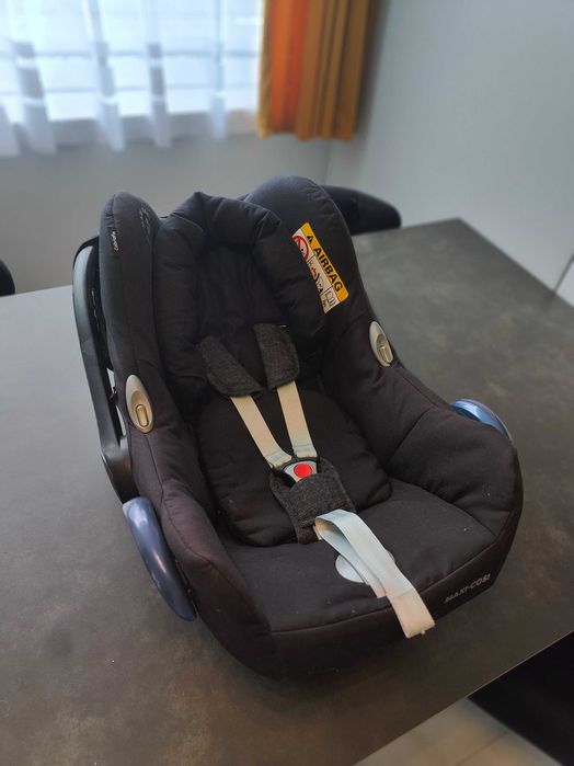 Fotelik Maxi Cosi 0-13 kg + Baza Maxi Cosi FamilyFix