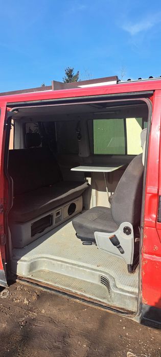 Wnętrze tapicerka  środek VW T4 multivan