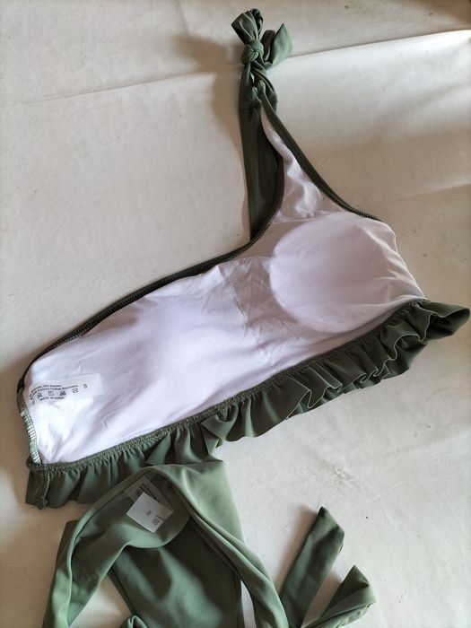 Bikini verde seco novo