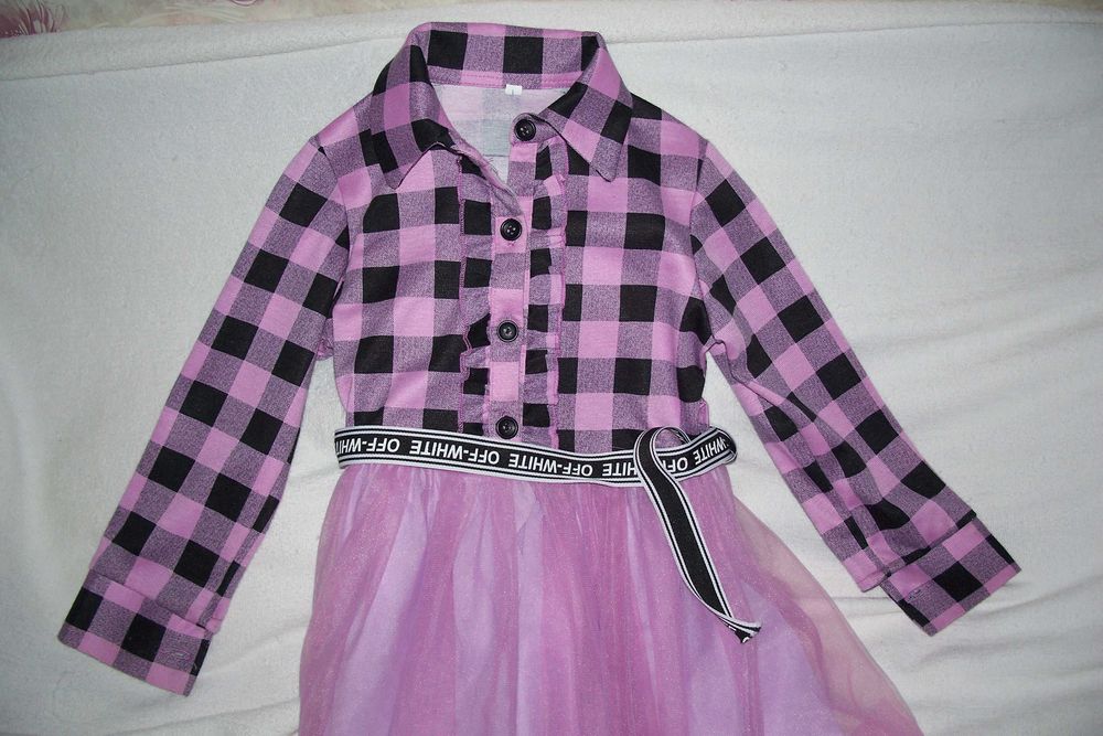 Платье нарядное возраст 3-4 года