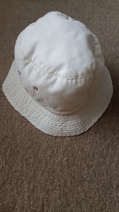 Kapelusz czapka na lato wiosnę biała bucket hat