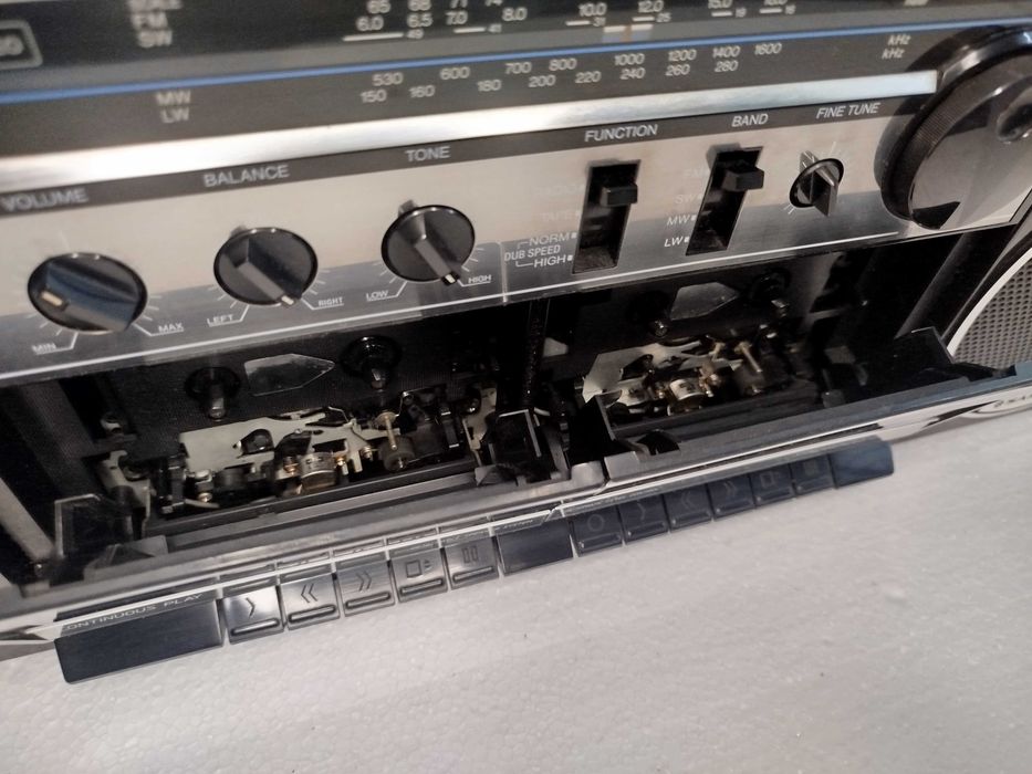Magnetofon Kasetowy z radiem SANYO W170LO