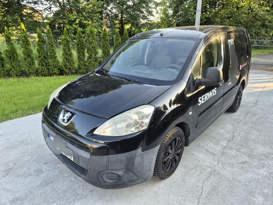 Peugeot Partner II 1.6 HDI 2011r. L2 Presence MAX Długi salon PL 1wł. Klimatyzacja  elektryka Transport cała polska 2.2T