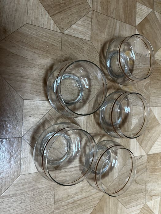 Pucharki   nowe   stan    idealny 5 sztuk