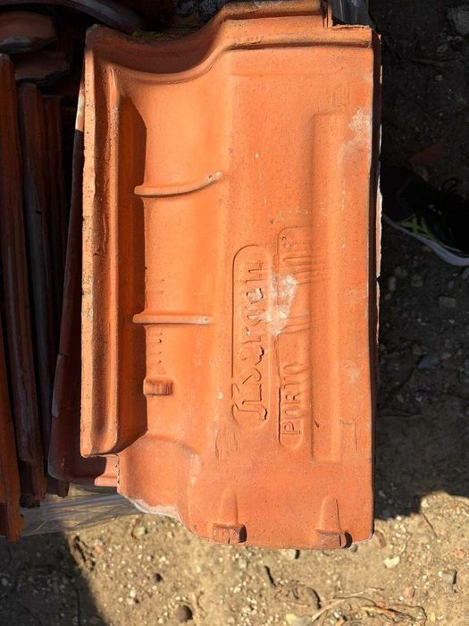 Telha Margon Esquerda