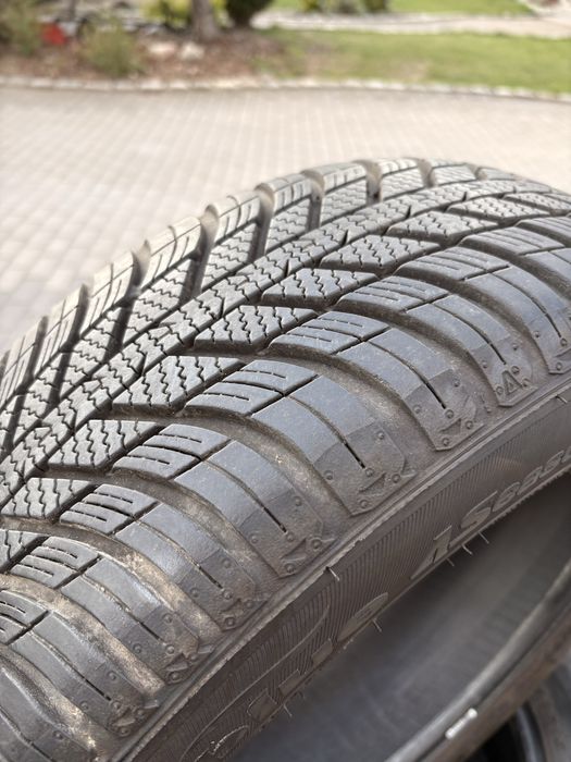 195/60/15 R15 opony wielosezon jak nowe komplet para