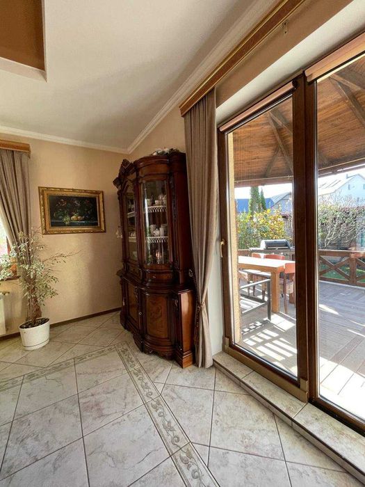 Будинок м. Тернопіль. Затишний будинок і ділянка 10 сот.