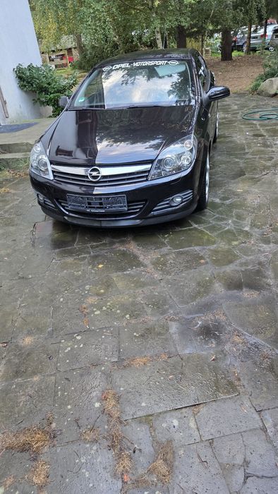 Opel Astra gtc 1.4 benz ksenony sprowadzony z Niemiec