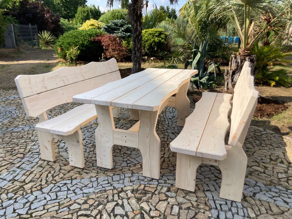 Meble ogrodowe z drewna