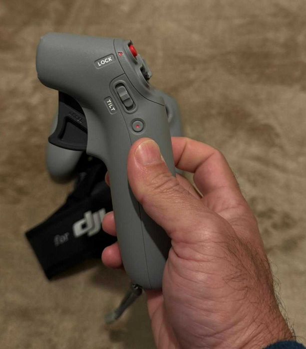 DJI AVATA Pack Completo com Óculos DJI Integra + 2 Comandos + Baterias