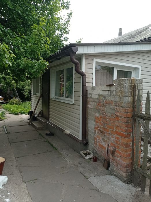 Доглянута садиба в передмісті Чернігова. Село Деснянка.