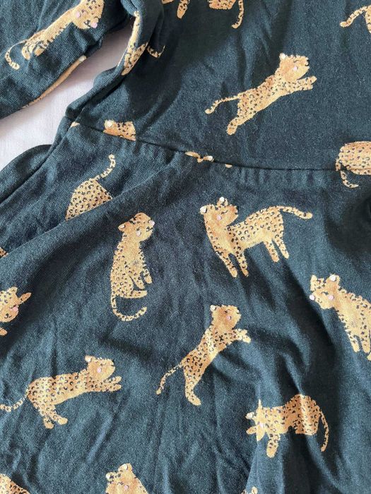 Vestido H&M verde-escuro com leopardos, manga comprida, 6-9 meses