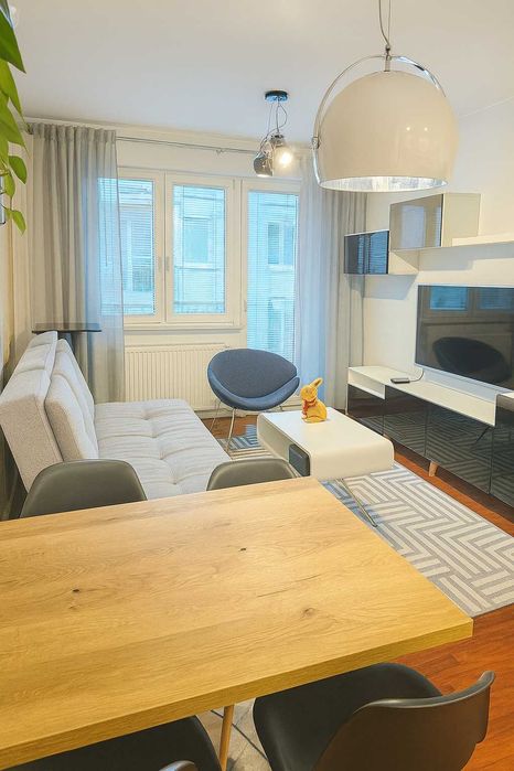 Mieszkanie 56 m² | Zakrzówek 100 m | 2 pokoje + salon | Klimatyzacja | Komórka + opcjonalny garaż