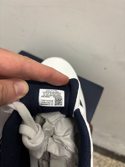 Sapatilhas Reebok.