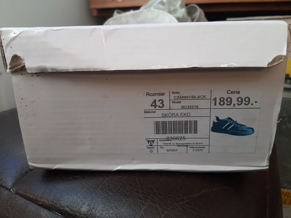 Buty ze skóry EKO czarne TK Max