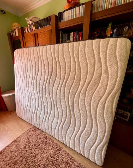 Colchão pikolin novo