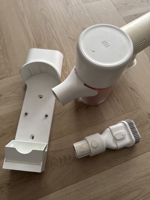 Odkurzacz Xiaomi G10 szczelinowka uchwyt ścienny