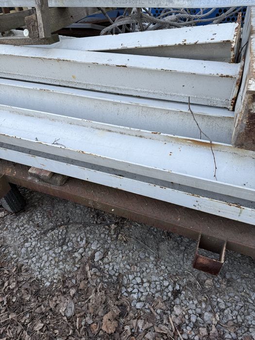 Ceownik 200x6 dlugość 2,8 m