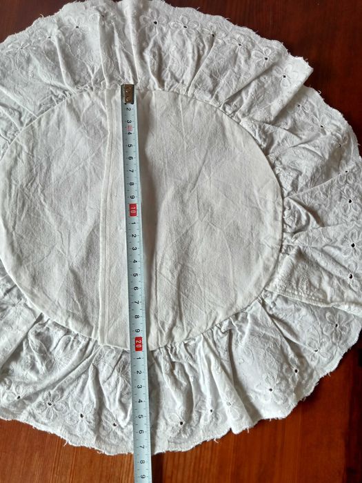 Okrągła poszewka na małą poduszkę