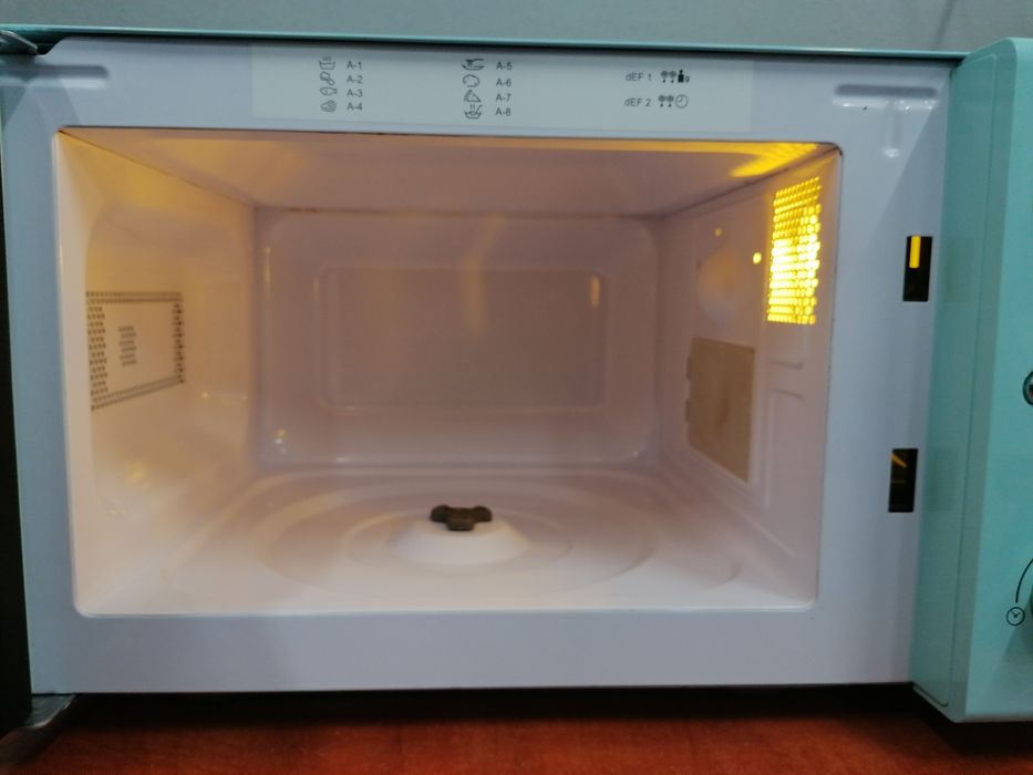 Mikrofalówka Silvercrest smwc 700 s1