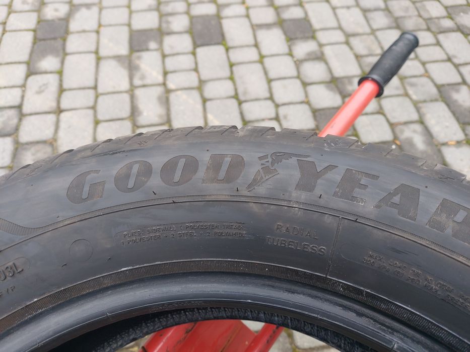 Opony  wielosezonowe 215/65 r17