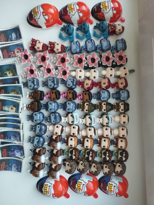 Фігурки кіндер з колекції дивні дива, kinder strangers things