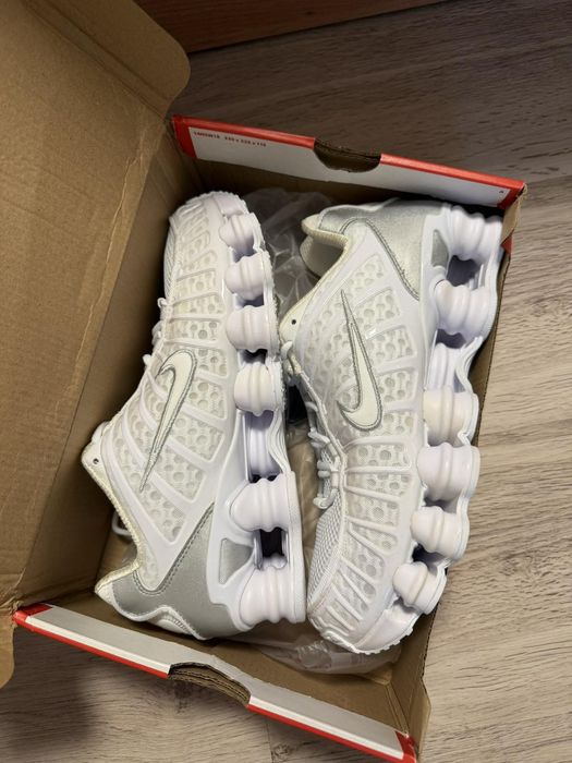 Кросівки nike shox