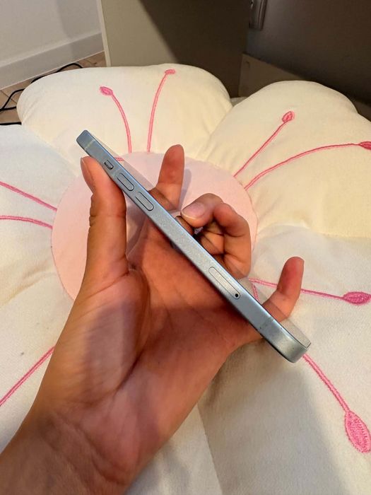 Iphone 15 128gb stan bardzo dobry
