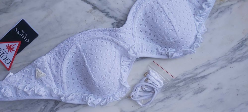 NOWY top koronkowy stanik GUESS ażurowy biały 36 c a073 bikini