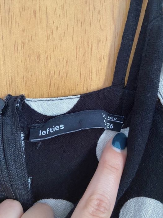 Vestido preto - Lefties