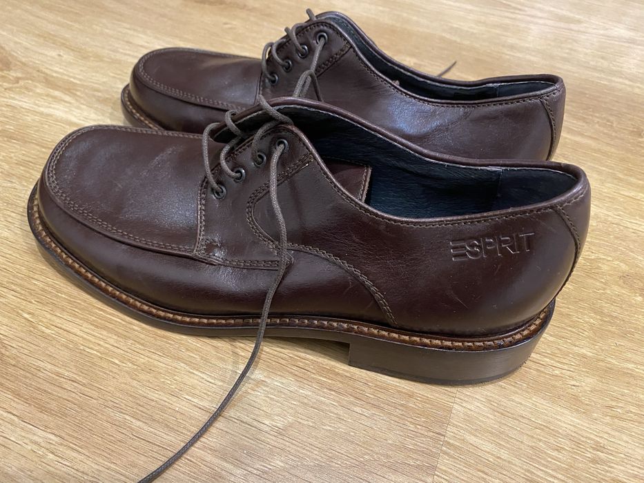 Нові шкіряні чоловічі туфлі Esprit 41