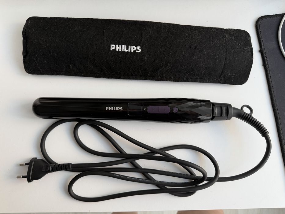 Випрямляч для волосся Philips з іонізацією та керамічними пластинами