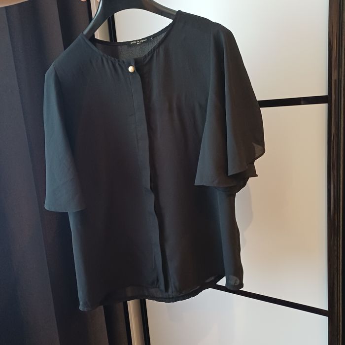 Жіноча стильна блузка