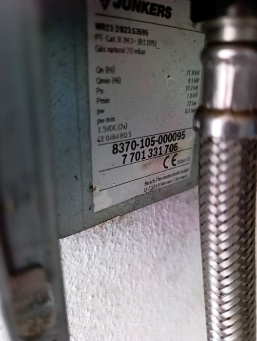 Esquentador Junkers 11 litros extração natural, a pilhas