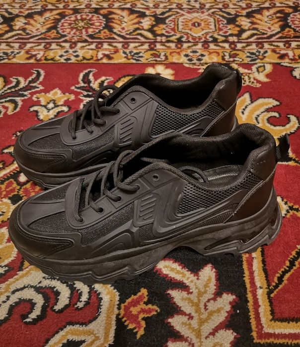 Sprzedam nowe sneakersy