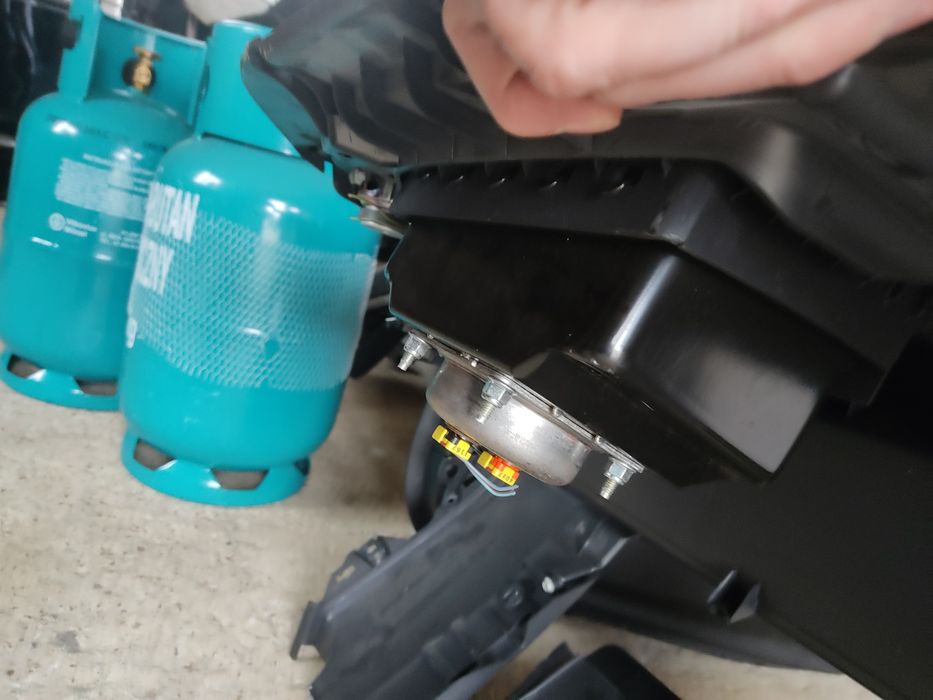 Торпедо консоль Jeep compass 07-2017