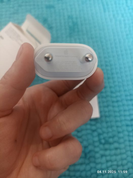 Продається зарядний блок до Apple.