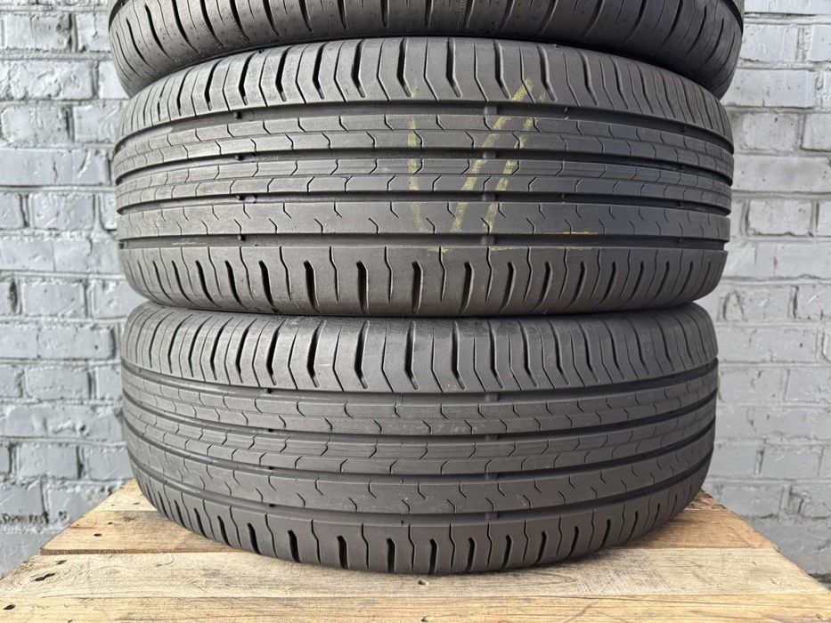 Літні шини Continental 215/60 R17