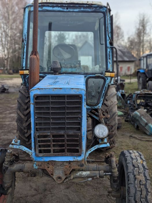 Капот мТз 80/82/82.1 Капот кабіна МТЗ кронштейни МТЗ фари Кріплення