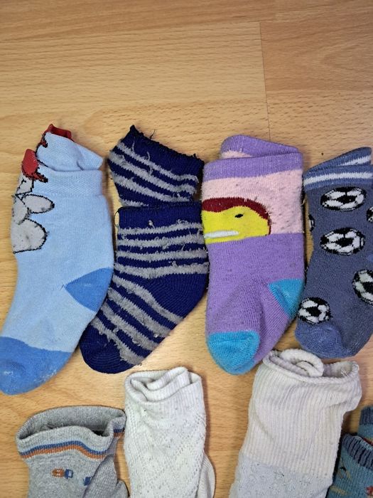 Віддам пакет носків 2-3 роки