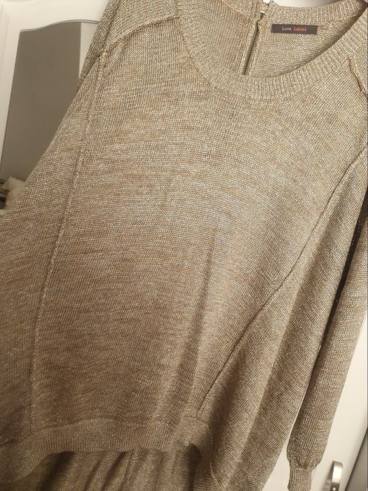 Złoty sweter oversize