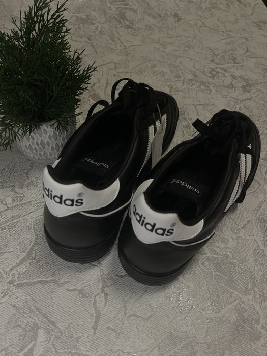 Adidas шкіряні сороконіжки Kaiser 5 Team