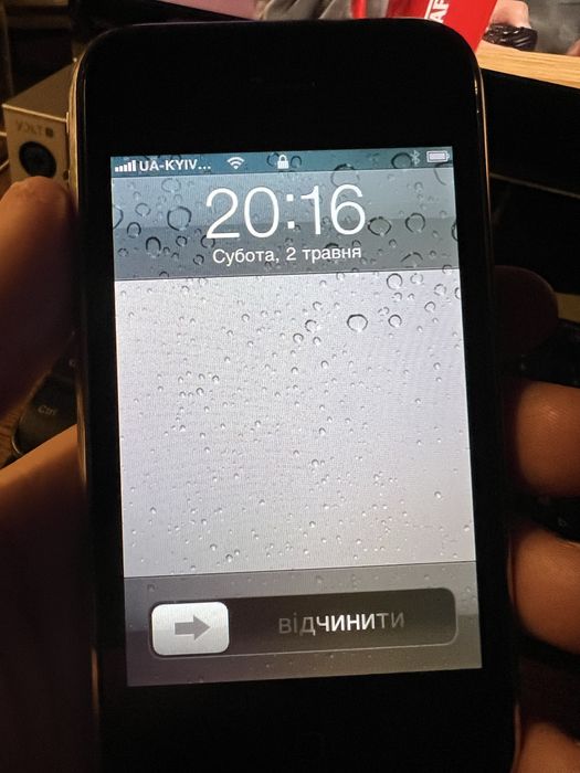 Iphone 3g  8 gb ідеальний стан