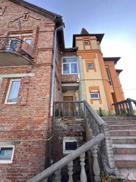 Продається 1/4 частина будинку, 266 м², біля Озерянки