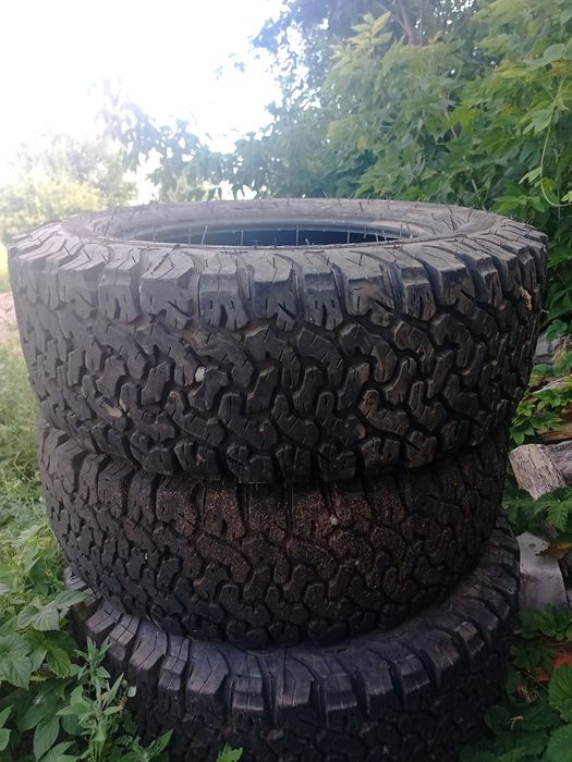 Продам 3 колеса. Болотяні,стан майже новий.